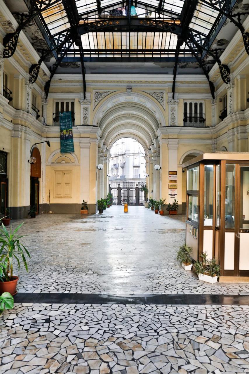 Residenza Napoli Centrale Exterior foto